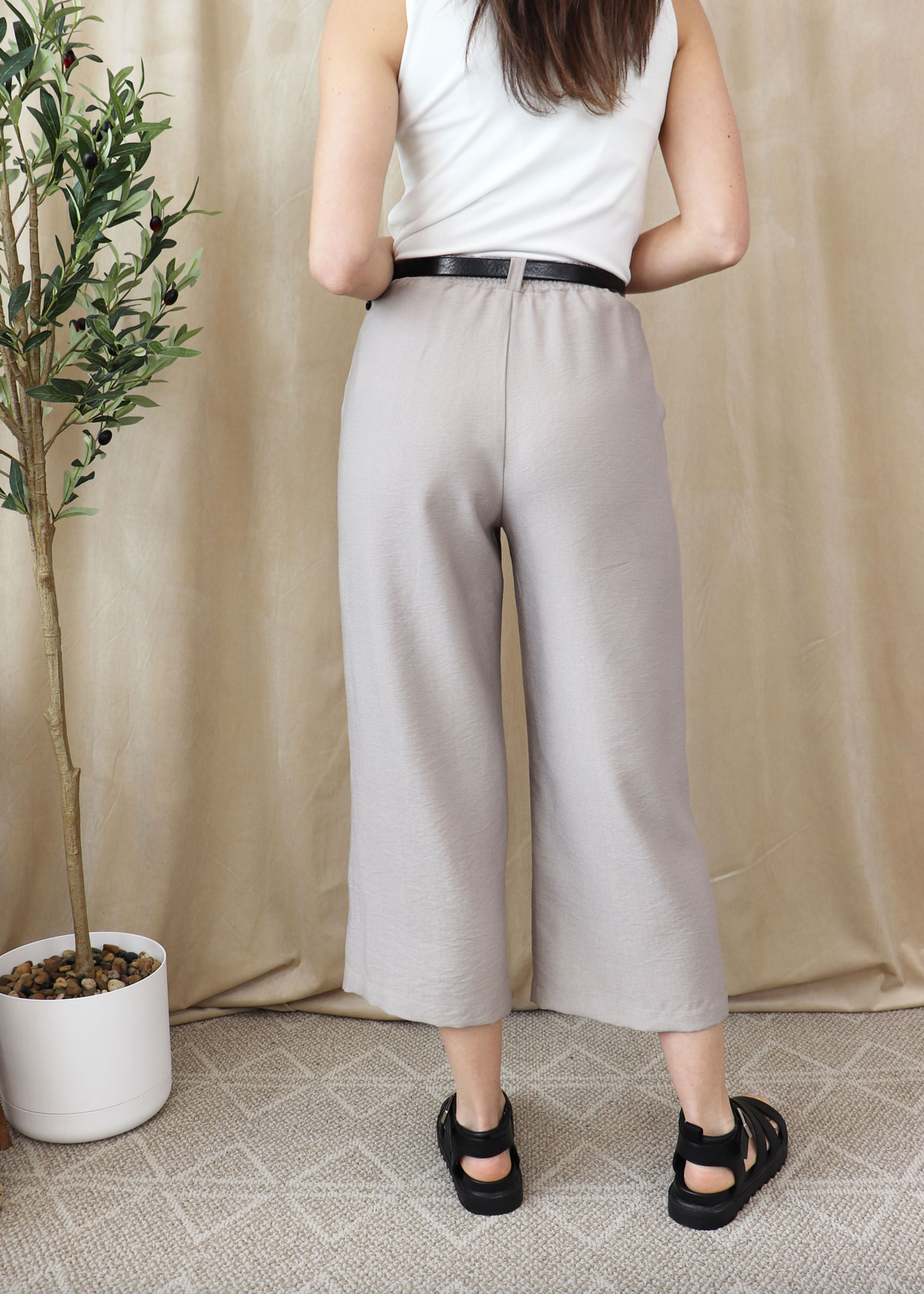 pantalon-capri-beige-fait-au-quebec-boutique-marilou-design