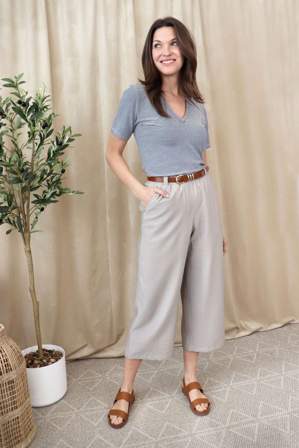 pantalon-capri-beige-fait-au-quebec-vetement-femme-chic-marilou-design